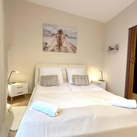 14 Gdynia Centrum - Apartament Mieszkanie Dla 4 Os Exteriör bild